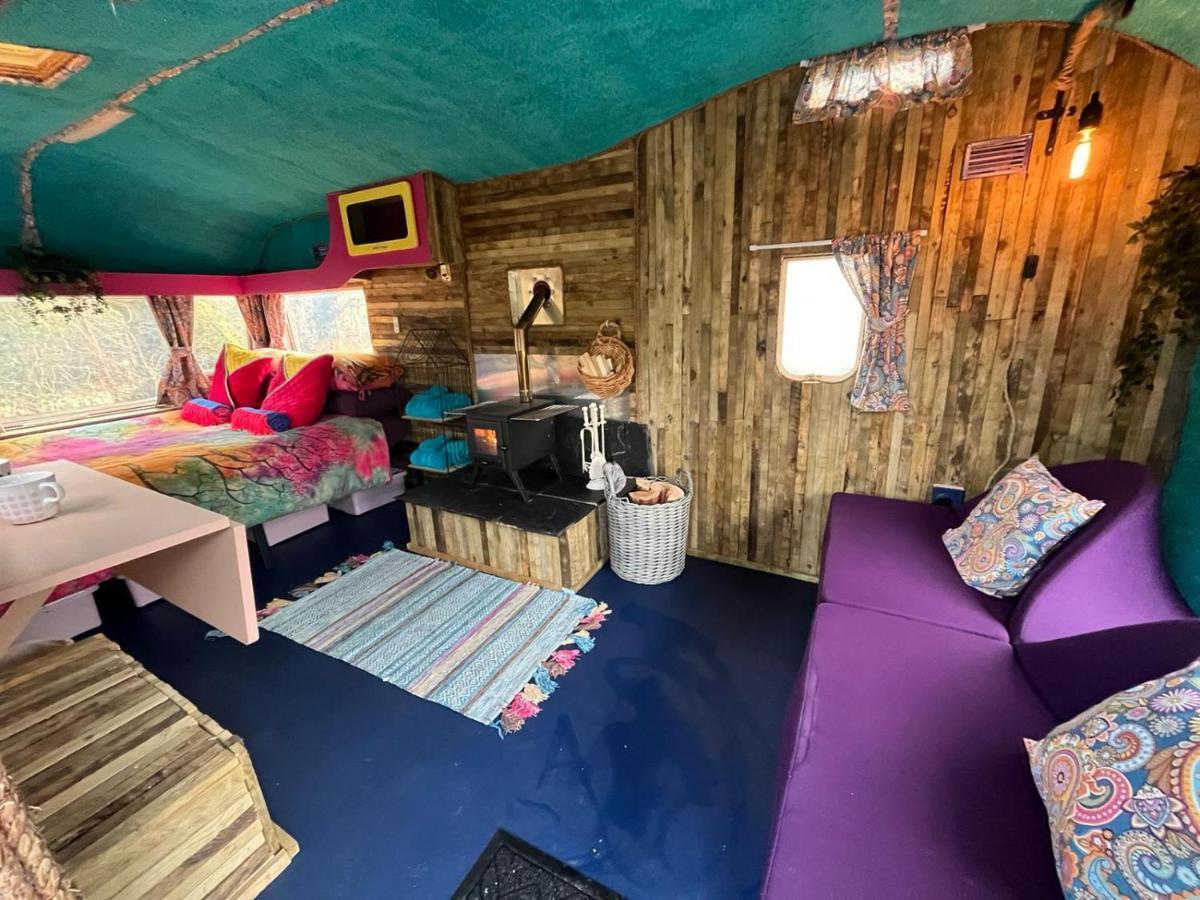 Budget Stay, In Lovely Private Setting With Rustic Charm, Log Burner, Fire Pit, Campers Kitchen & Eco Loo No Bedding Supplied Narberth Buitenkant foto